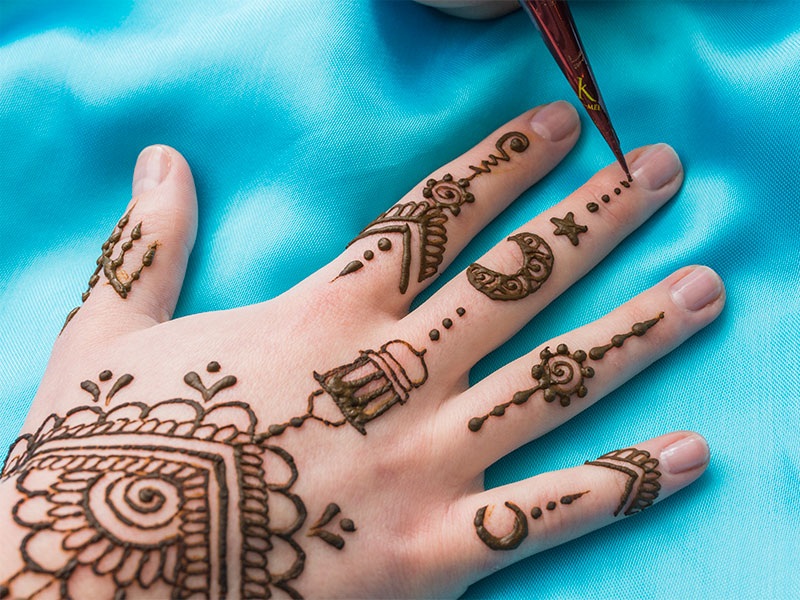 Quick Application Mehndi Design